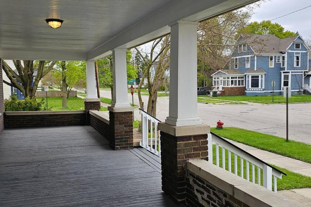 Terrace House Apartamento Muskegon Exterior foto